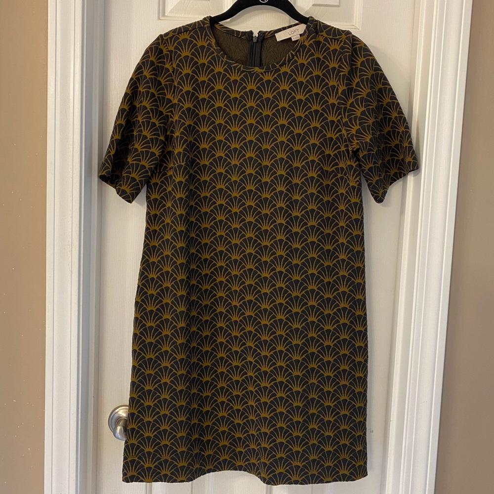 Loft Black and Gold Short Sleeve Dress